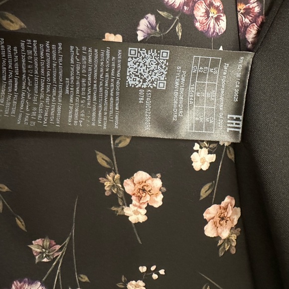 Guess Blazer Dress - Picture 8 of 8